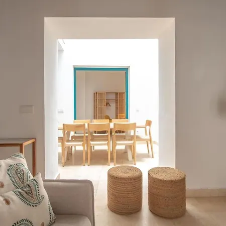 Alhondiga Center Private House By Valcambre